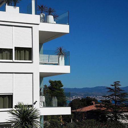 Stylish Apartment 100 M From The Beach Opatija Eksteriør billede