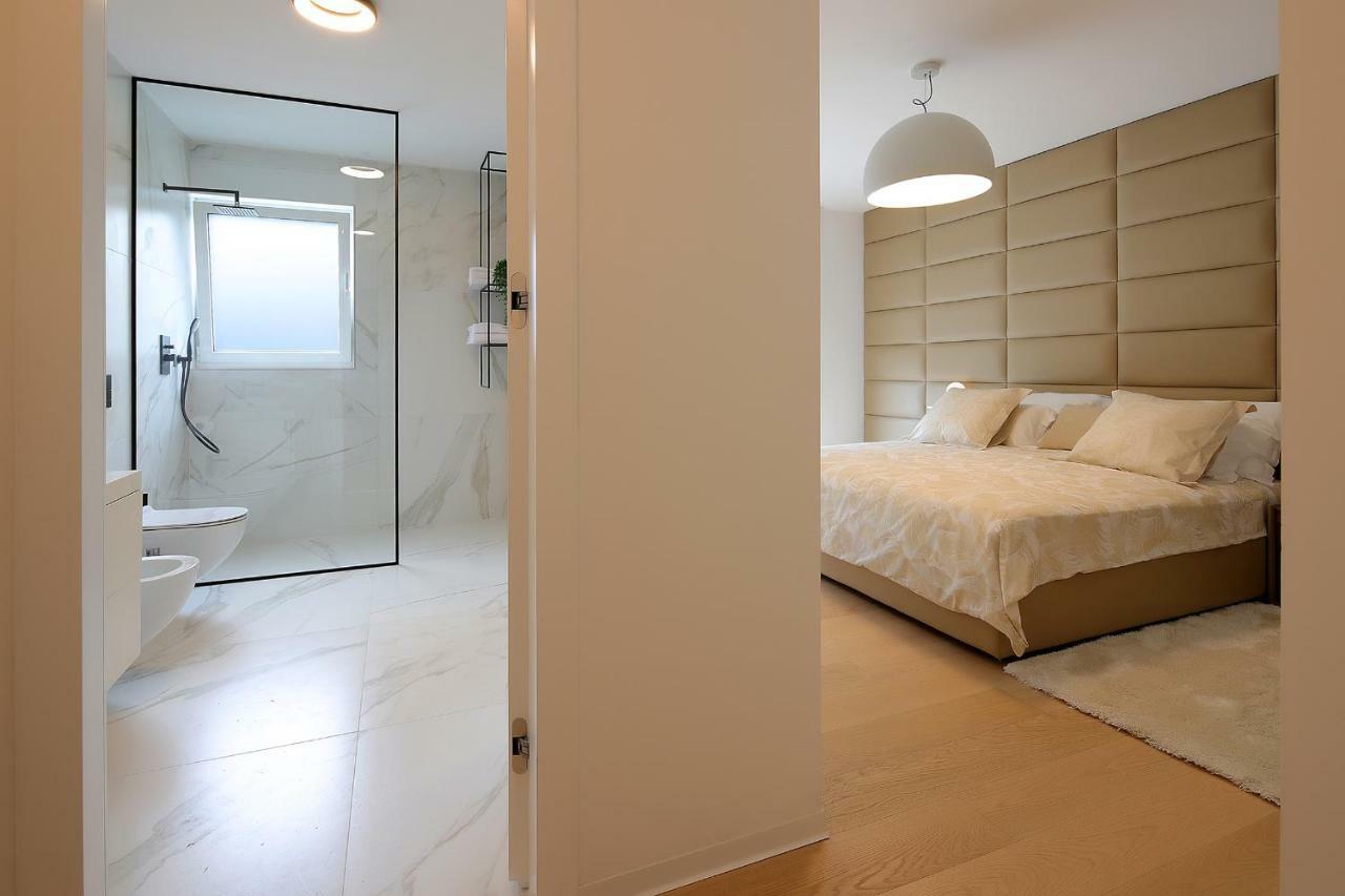 Stylish Apartment 100 M From The Beach Opatija Eksteriør billede