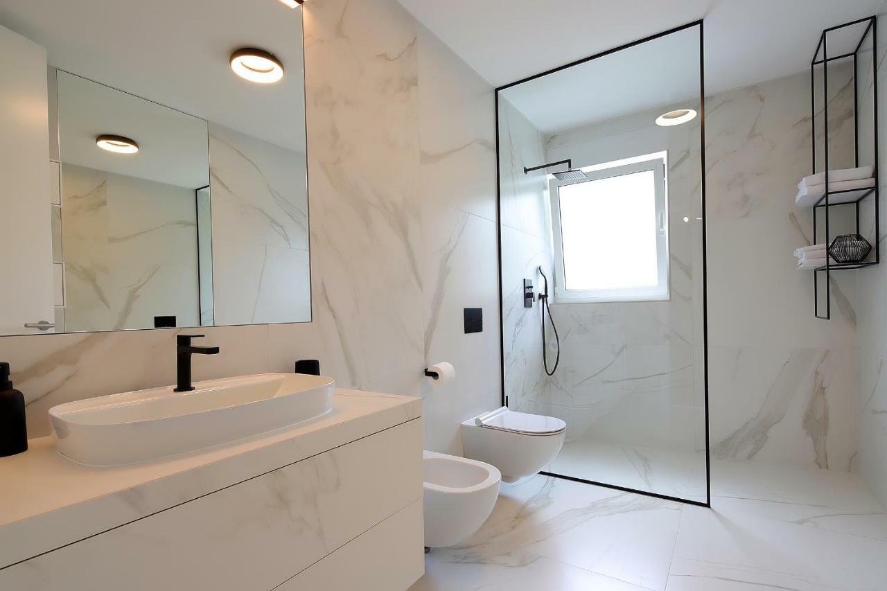 Stylish Apartment 100 M From The Beach Opatija Eksteriør billede