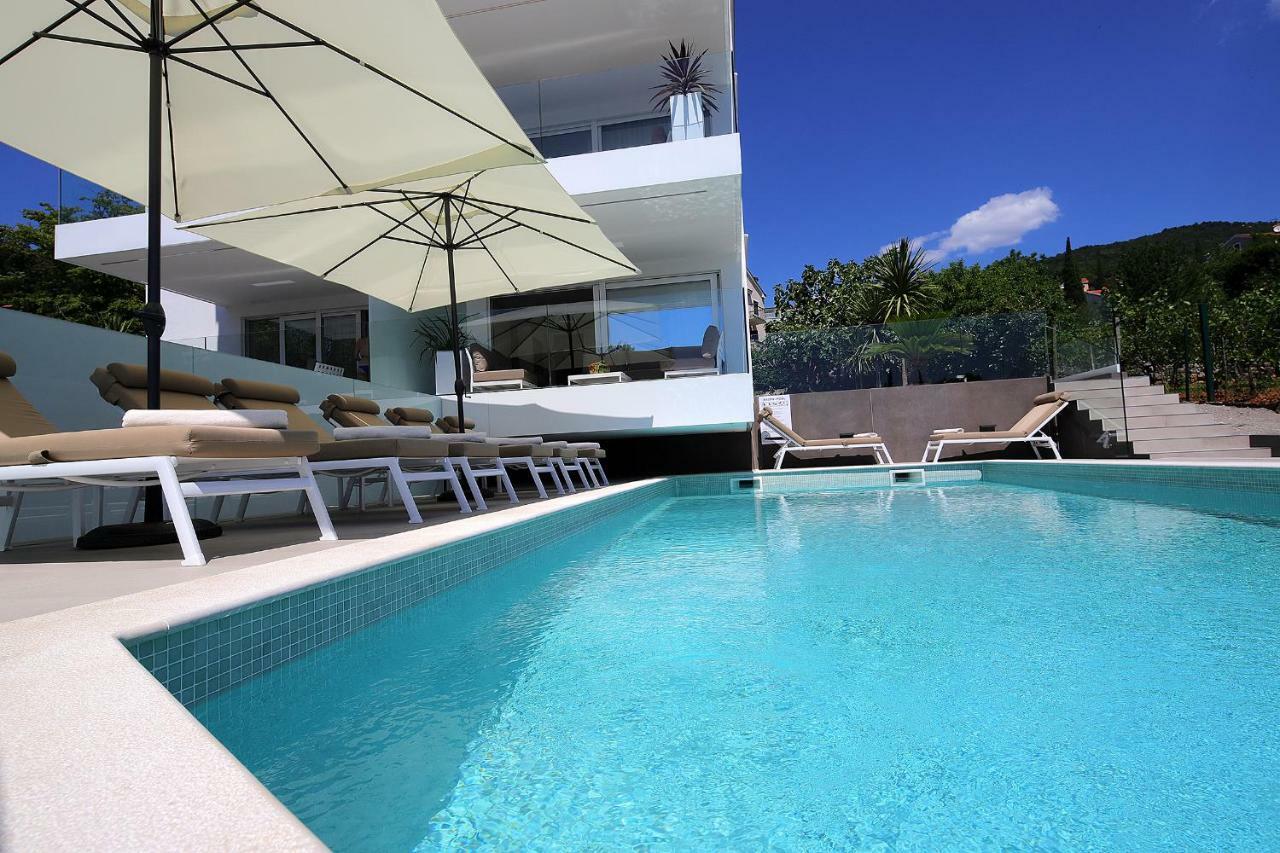 Stylish Apartment 100 M From The Beach Opatija Eksteriør billede