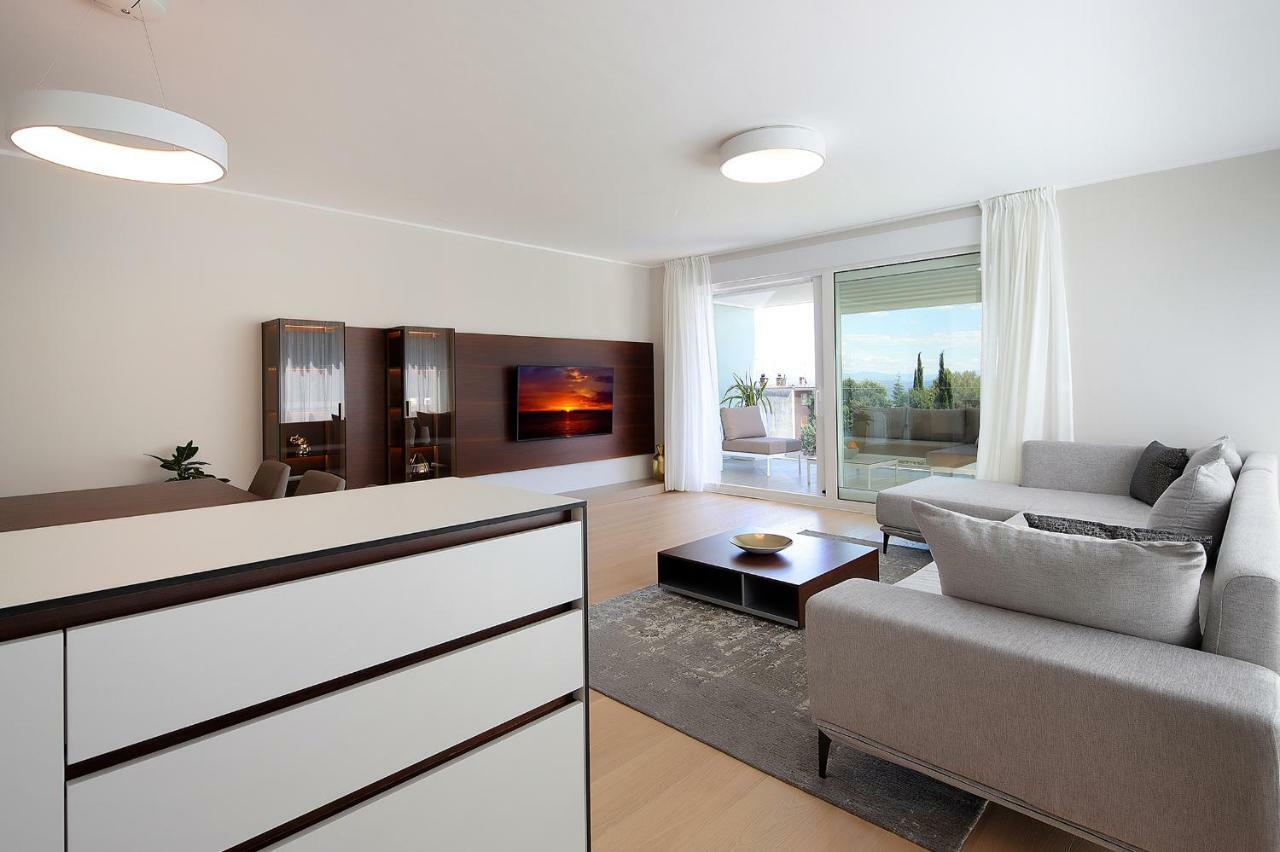 Stylish Apartment 100 M From The Beach Opatija Eksteriør billede