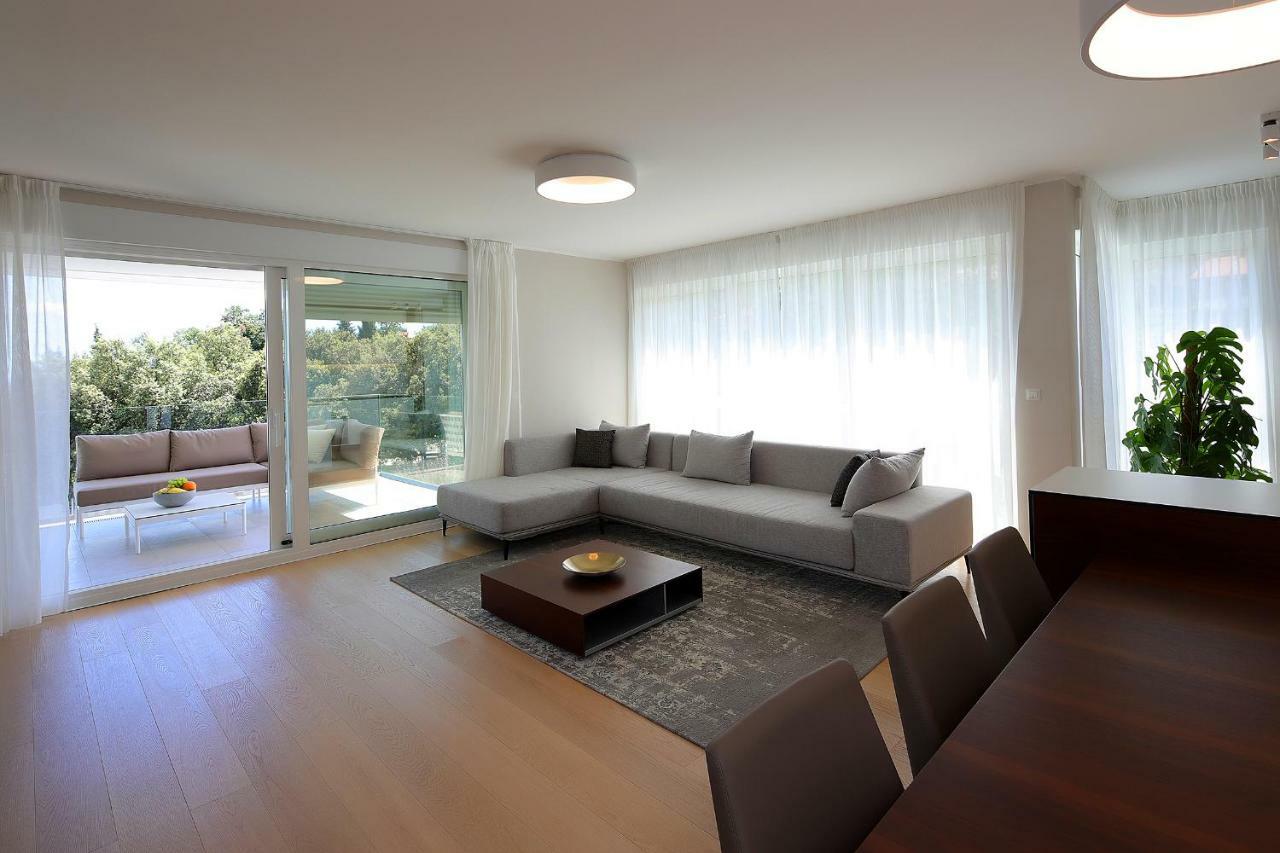 Stylish Apartment 100 M From The Beach Opatija Eksteriør billede