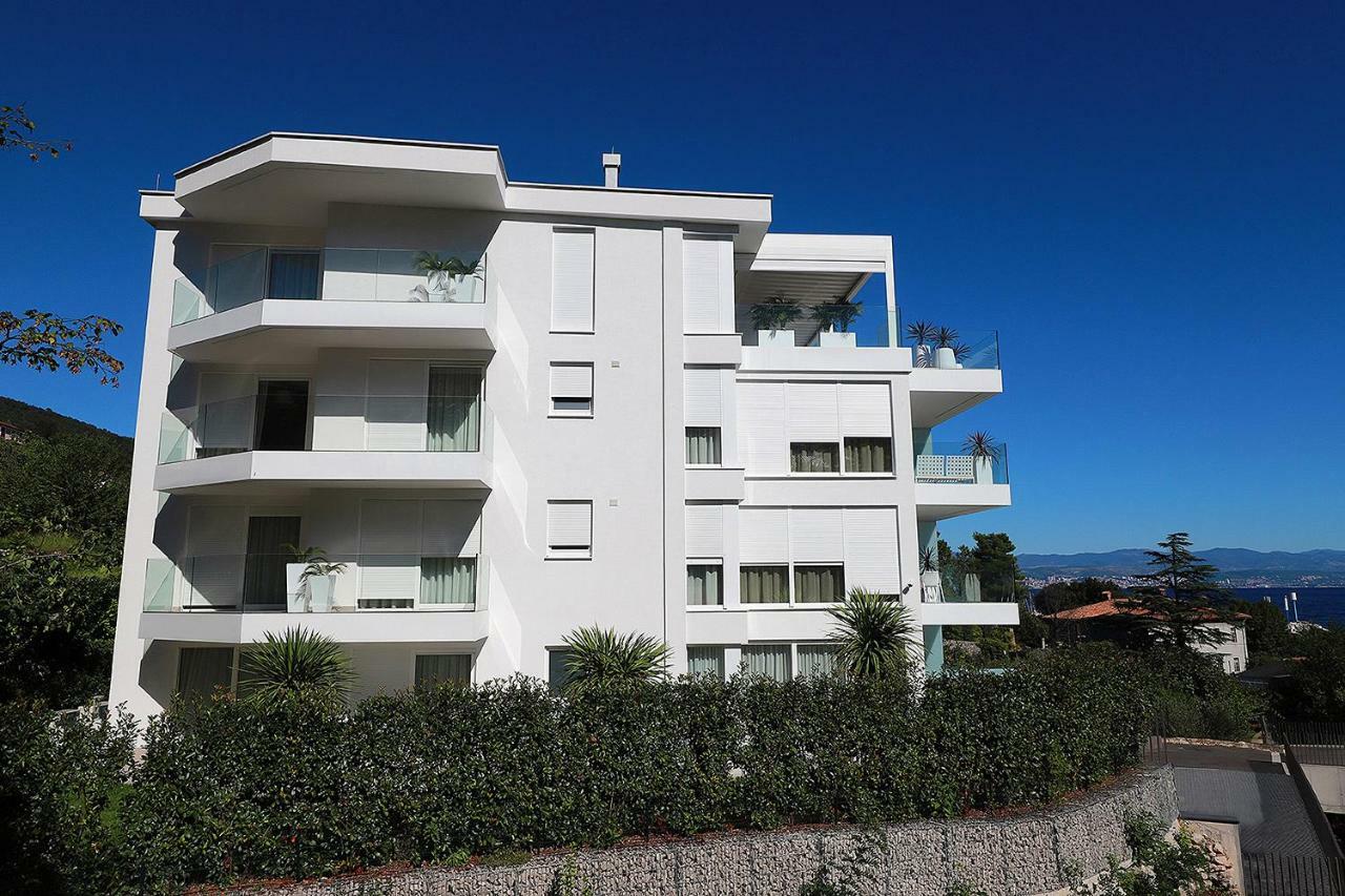 Stylish Apartment 100 M From The Beach Opatija Eksteriør billede